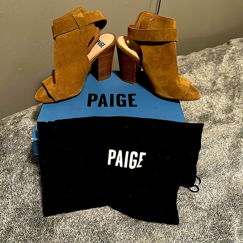 Paige Mimi Suede Block Sandal brand new with box and dust bag!! Originally 295